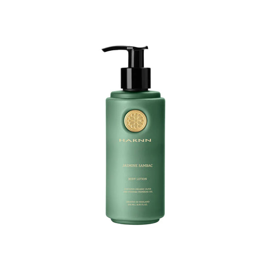 Anti-allergic and alkaline body lotion for hypersensitive skin and skin defects such as inflammation, redness, allergies, itching and other irritations. Immediately soothes, balances and regenerates the skin's cell structure