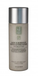 This non-irritating, deep cleansing scrub exfoliates lifeless skin as it invigorates healthy dermal cells.